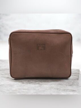 AUTH BURBERRY Clutch in Brown Pebbled Calfskin • BURBERRYS Inner Nova Check
